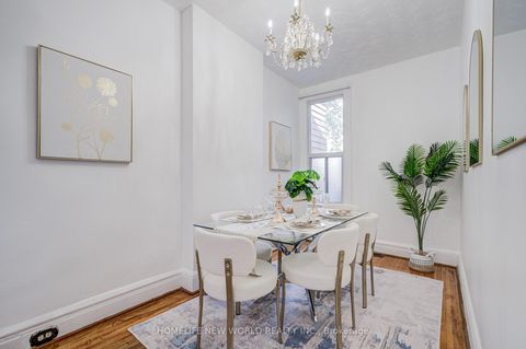 Photo 7 at 726 Adelaide Street W, Niagara, Toronto