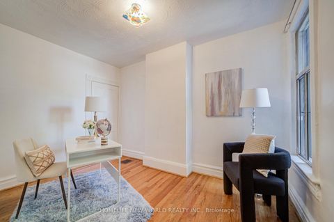Photo 19 at 726 Adelaide Street W, Niagara, Toronto