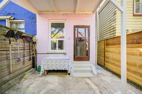 Photo 42 at 726 Adelaide Street W, Niagara, Toronto