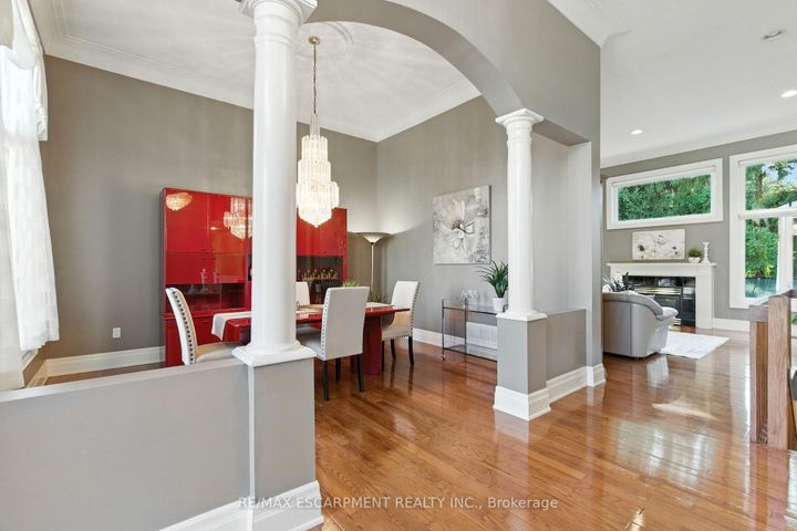 Photo 6 at 320 Fiddler's Green Road, Ancaster, Hamilton
