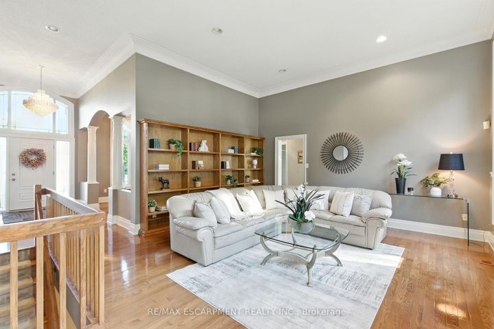 Photo 9 at 320 Fiddler's Green Road, Ancaster, Hamilton