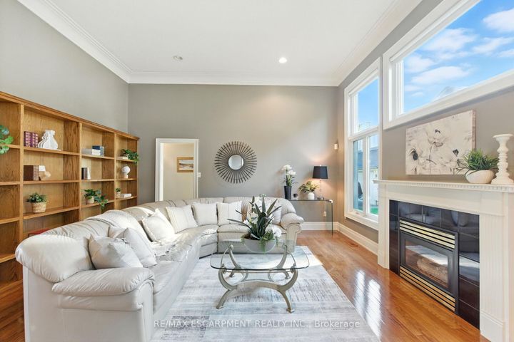 Photo 10 at 320 Fiddler's Green Road, Ancaster, Hamilton