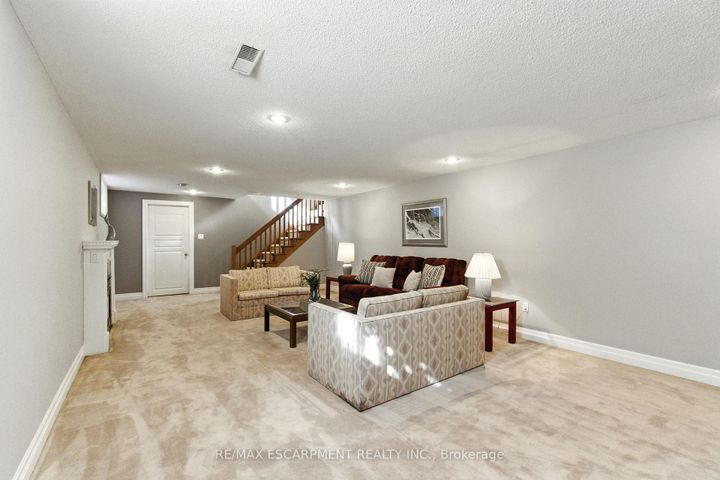 Photo 34 at 320 Fiddler's Green Road, Ancaster, Hamilton