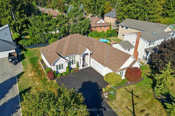 Photo 42 at 320 Fiddler's Green Road, Ancaster, Hamilton