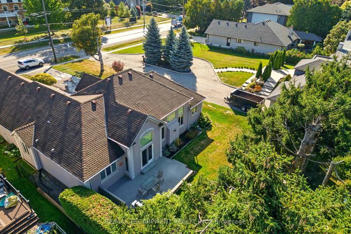 Photo 44 at 320 Fiddler's Green Road, Ancaster, Hamilton