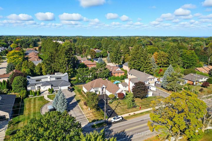 Photo 45 at 320 Fiddler's Green Road, Ancaster, Hamilton