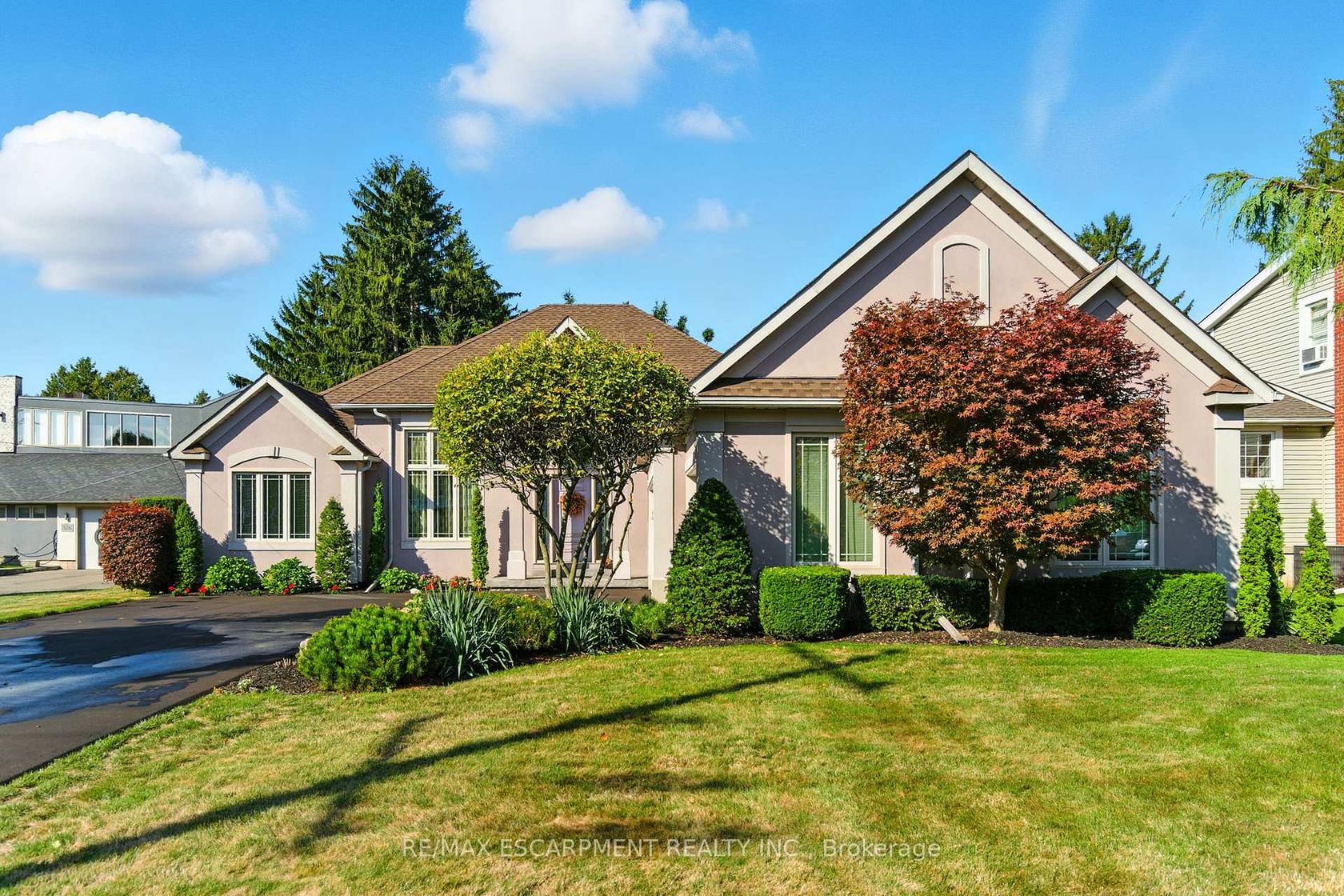 320 Fiddler's Green Road, Ancaster, Hamilton 2