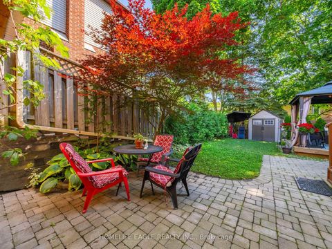 Photo 27 at 30 Moffat Crescent, Aurora Heights, Aurora