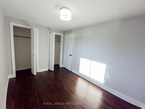 Photo 15 at 32 - 23 Tealham Drive, Clairville, Toronto
