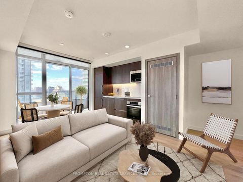 Photo 1 at 607 - 38 Widmer Street, Waterfront Communities C1, Toronto