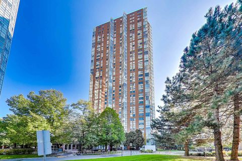 Photo 3 at 502 - 5 Concorde Place, Don Mills, Toronto