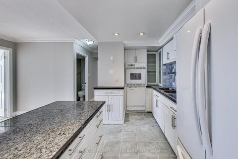 Photo 16 at 502 - 5 Concorde Place, Don Mills, Toronto