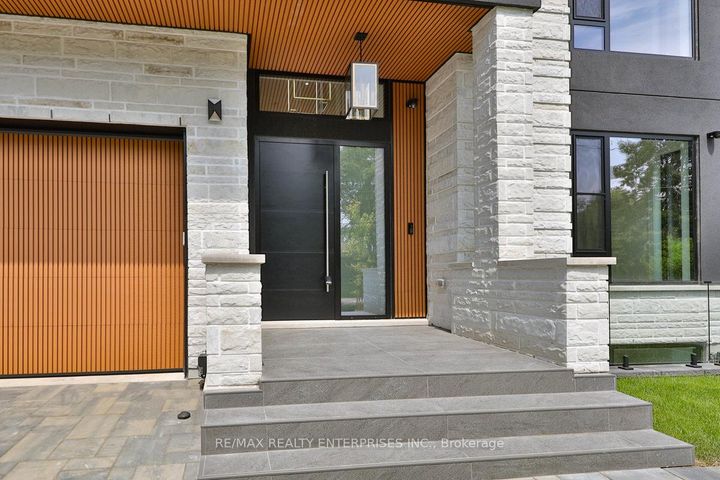 Photo 3 at 1349 Melton Drive, Lakeview, Mississauga