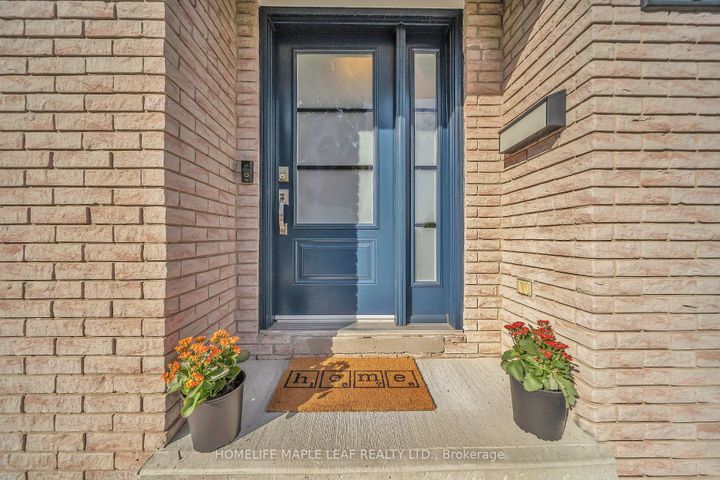 Photo 4 at 4 Lisa Court, Lawfield, Hamilton