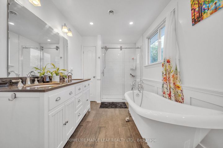 Photo 19 at 4 Lisa Court, Lawfield, Hamilton