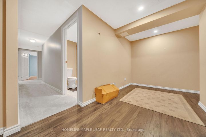 Photo 31 at 4 Lisa Court, Lawfield, Hamilton