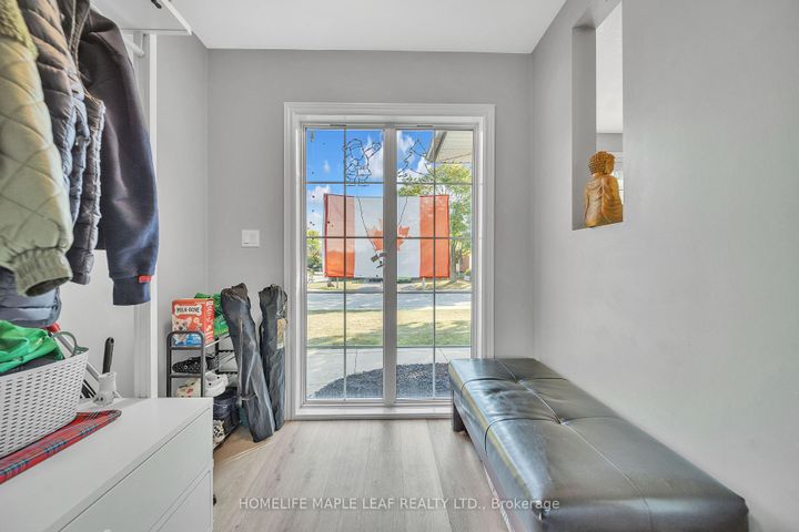 Photo 34 at 4 Lisa Court, Lawfield, Hamilton