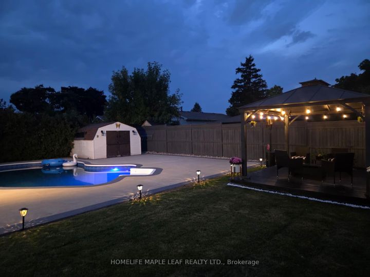 Photo 42 at 4 Lisa Court, Lawfield, Hamilton
