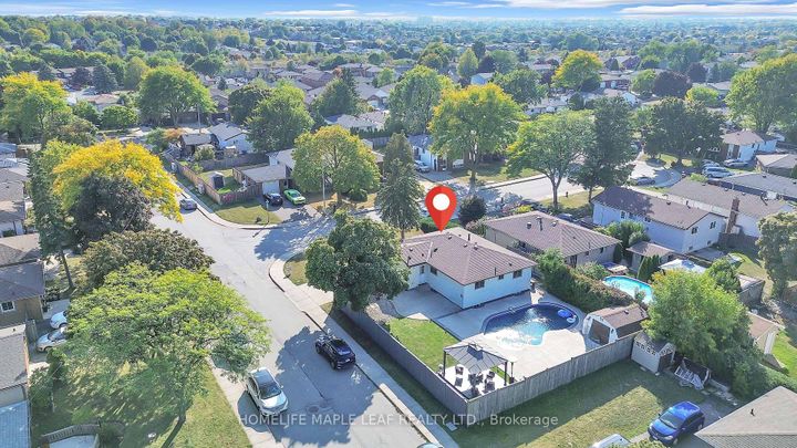 Photo 46 at 4 Lisa Court, Lawfield, Hamilton