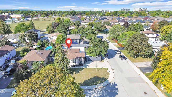 Photo 49 at 4 Lisa Court, Lawfield, Hamilton