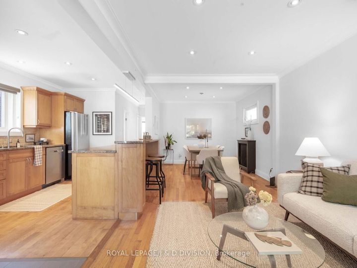 Photo 1 at 479 Ridelle Avenue, Belgravia, Toronto