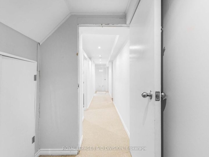 Photo 17 at 479 Ridelle Avenue, Belgravia, Toronto