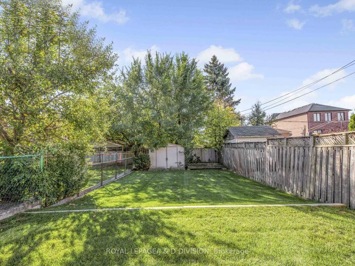 Photo 23 at 479 Ridelle Avenue, Belgravia, Toronto
