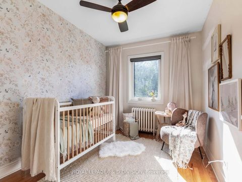 Photo 12 at 479 Ridelle Avenue, Belgravia, Toronto