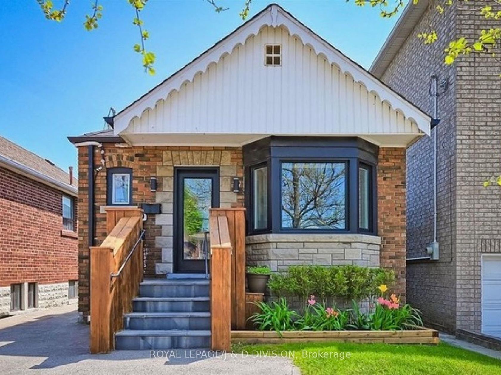 479 Ridelle Avenue, Belgravia, Toronto 2