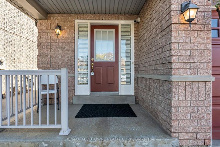 Photo 2 at 7 Rockrose Drive, Wellington, Brampton