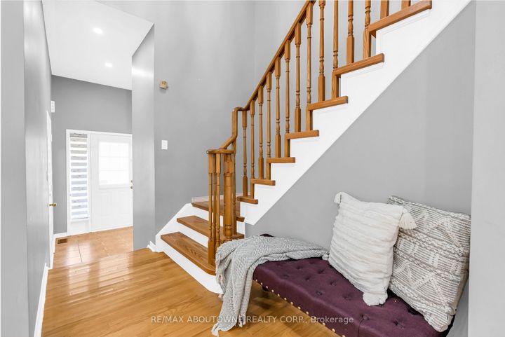 Photo 5 at 7 Rockrose Drive, Wellington, Brampton