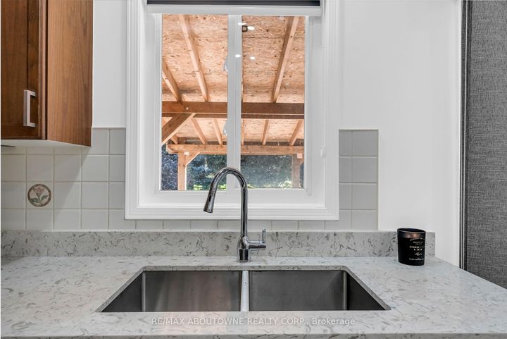 Photo 9 at 7 Rockrose Drive, Wellington, Brampton