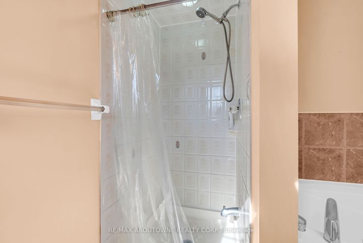 Photo 26 at 7 Rockrose Drive, Wellington, Brampton