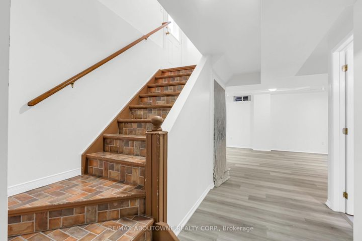 Photo 33 at 7 Rockrose Drive, Wellington, Brampton