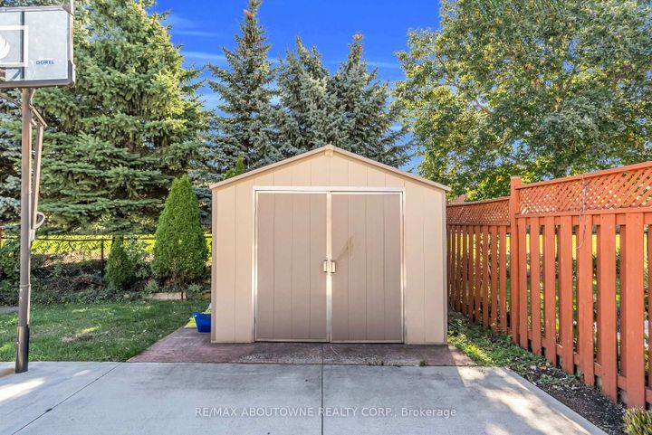 Photo 42 at 7 Rockrose Drive, Wellington, Brampton
