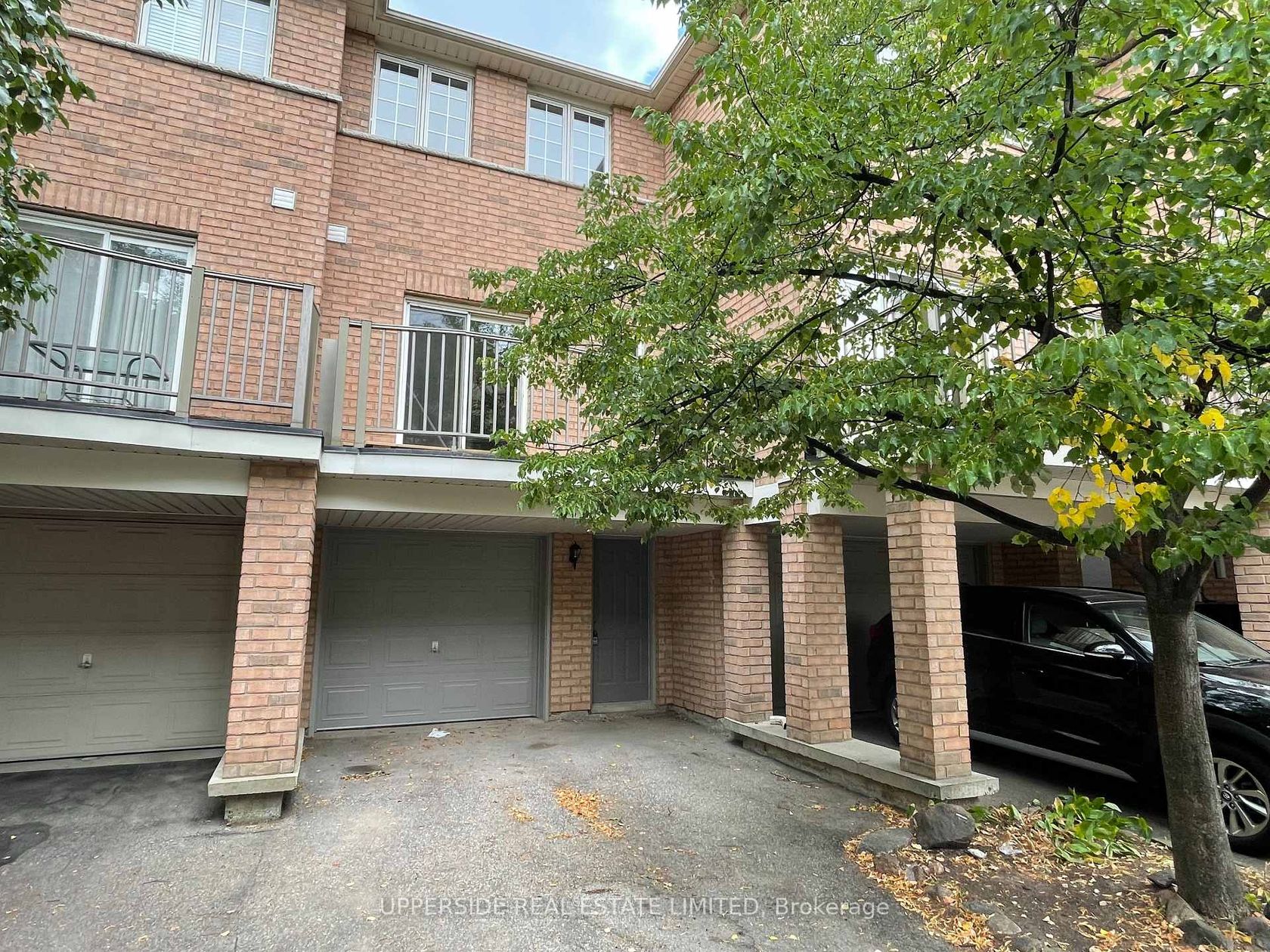10 - 23 Observatory Lane, Observatory, Richmond Hill 