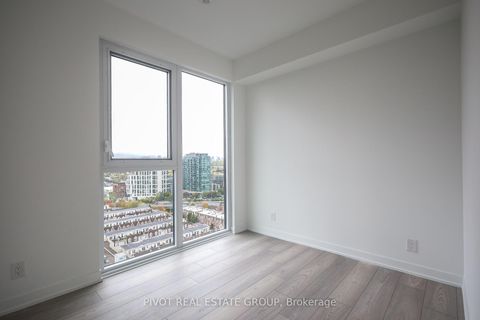 Photo 10 at 1508 - 285 Dufferin Street, South Parkdale, Toronto Photo 10 at 1508 - 285 Dufferin Street, South Parkdale, Toronto