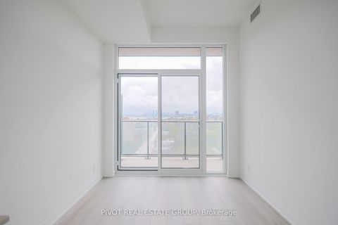 Photo 4 at 1406 - 285 Dufferin Street, South Parkdale, Toronto Photo 4 at 1406 - 285 Dufferin Street, South Parkdale, Toronto