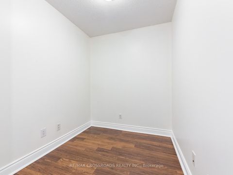 Photo 5 at 324 - 25 Greenview Avenue, Newtonbrook West, Toronto