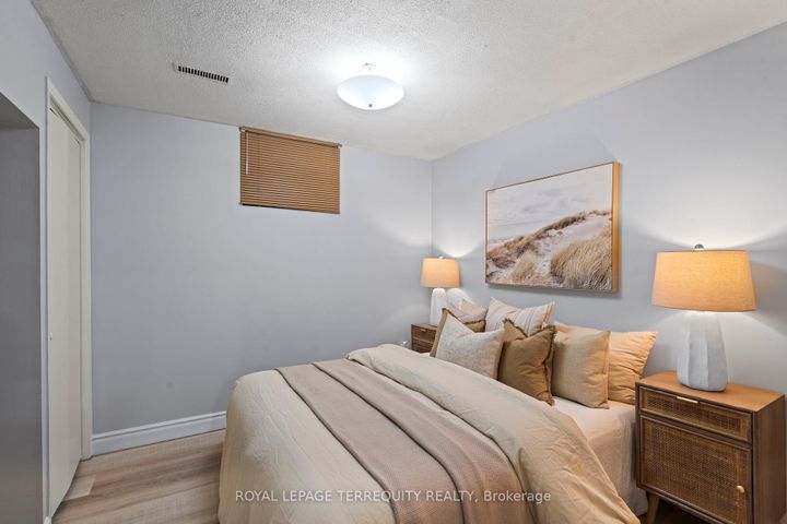 Photo 40 at 708 Aruba Crescent, Northglen, Oshawa