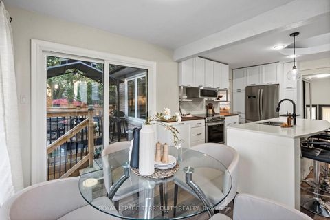 Photo 12 at 708 Aruba Crescent, Northglen, Oshawa
