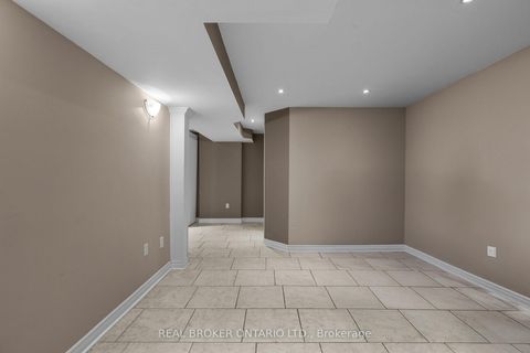 Photo 30 at 43 Crimson Ridge Road, Bayshore, Barrie