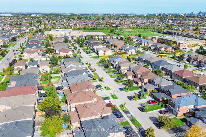 Photo 22 at 3929 Milkwood Crescent, Lisgar, Mississauga