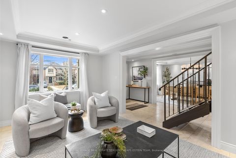 Photo 4 at 32 Parkhurst Boulevard, Leaside, Toronto