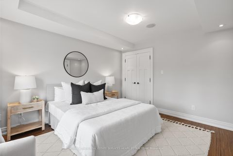 Photo 27 at 32 Parkhurst Boulevard, Leaside, Toronto