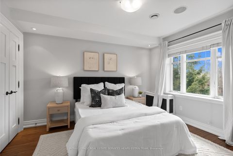 Photo 28 at 32 Parkhurst Boulevard, Leaside, Toronto