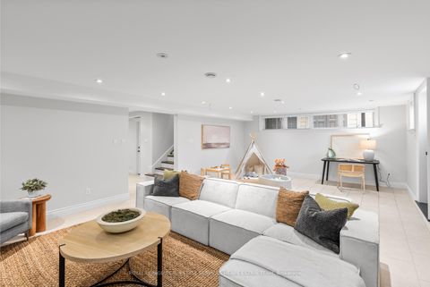 Photo 31 at 32 Parkhurst Boulevard, Leaside, Toronto