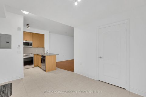 Photo 8 at 421 - 8201 Islington Avenue, Islington Woods, Vaughan Photo 8 at 421 - 8201 Islington Avenue, Islington Woods, Vaughan