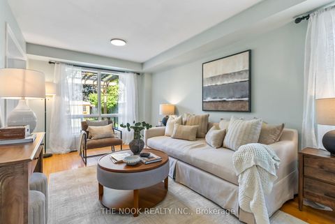 Photo 5 at 4 Hearthstone Crescent, Courtice, Clarington