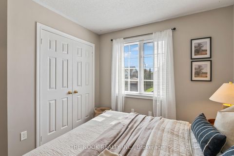 Photo 24 at 4 Hearthstone Crescent, Courtice, Clarington